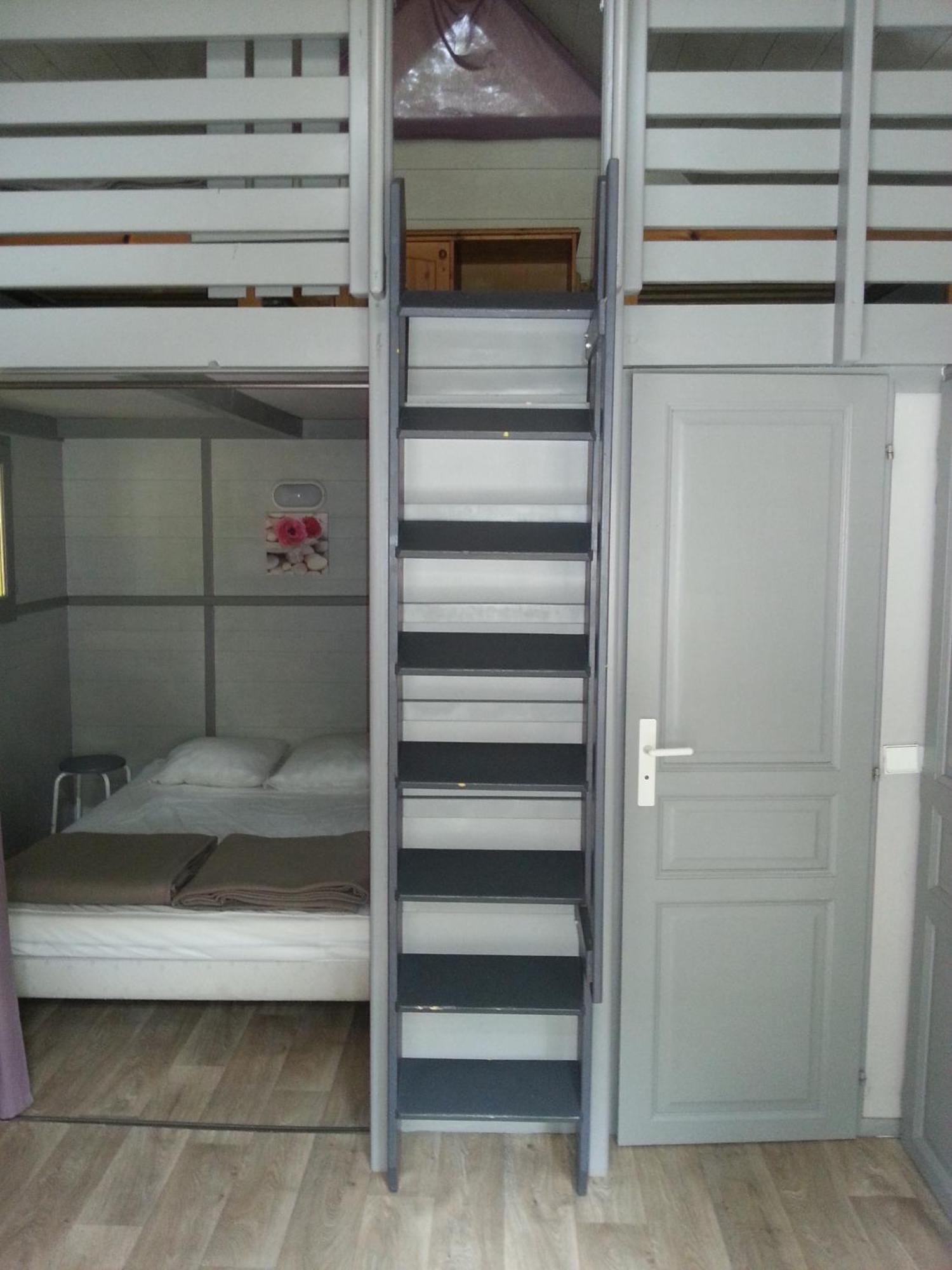 Camping Paradis Bellerive Montfrin Room photo