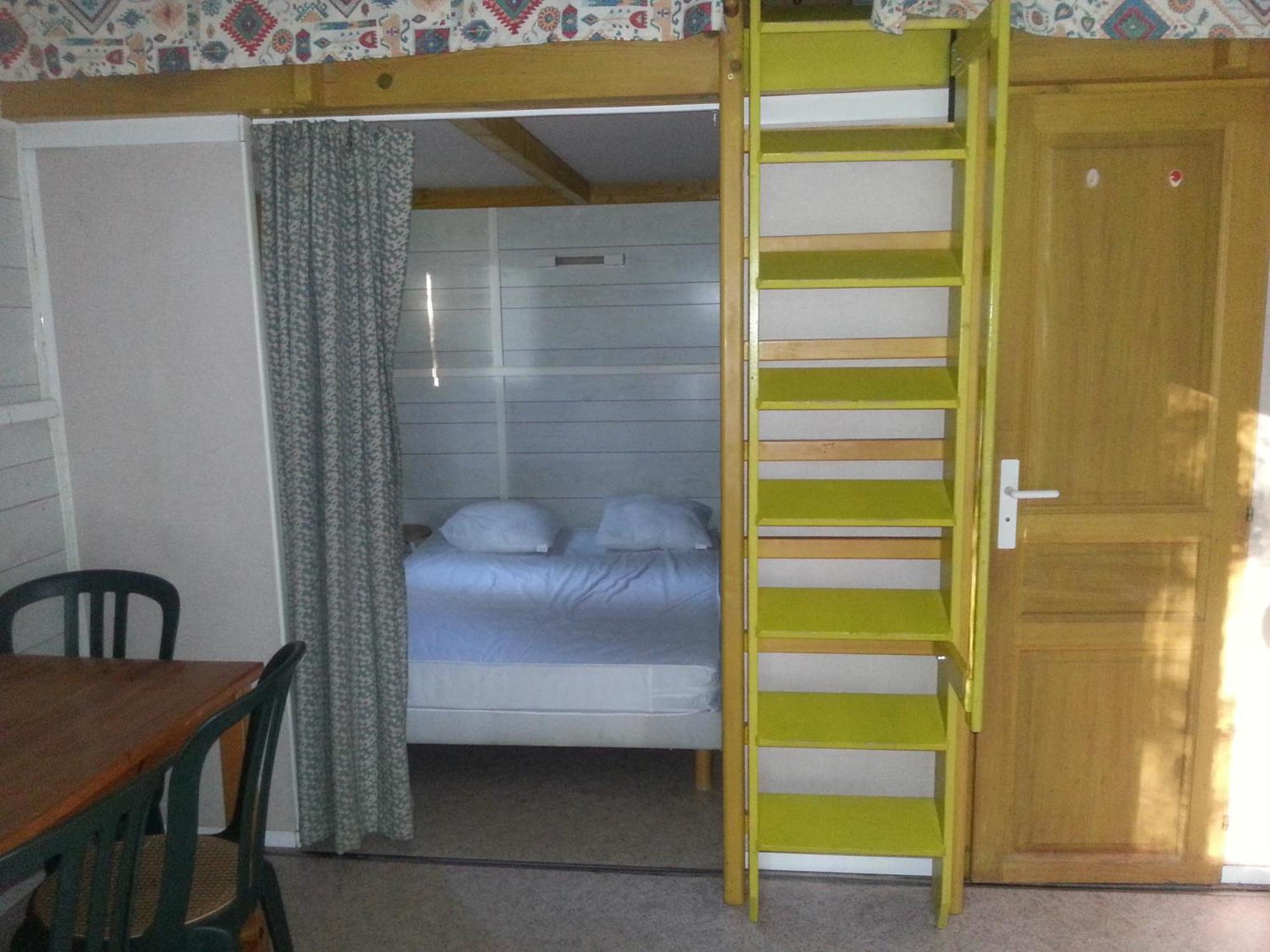 Camping Paradis Bellerive Montfrin Room photo